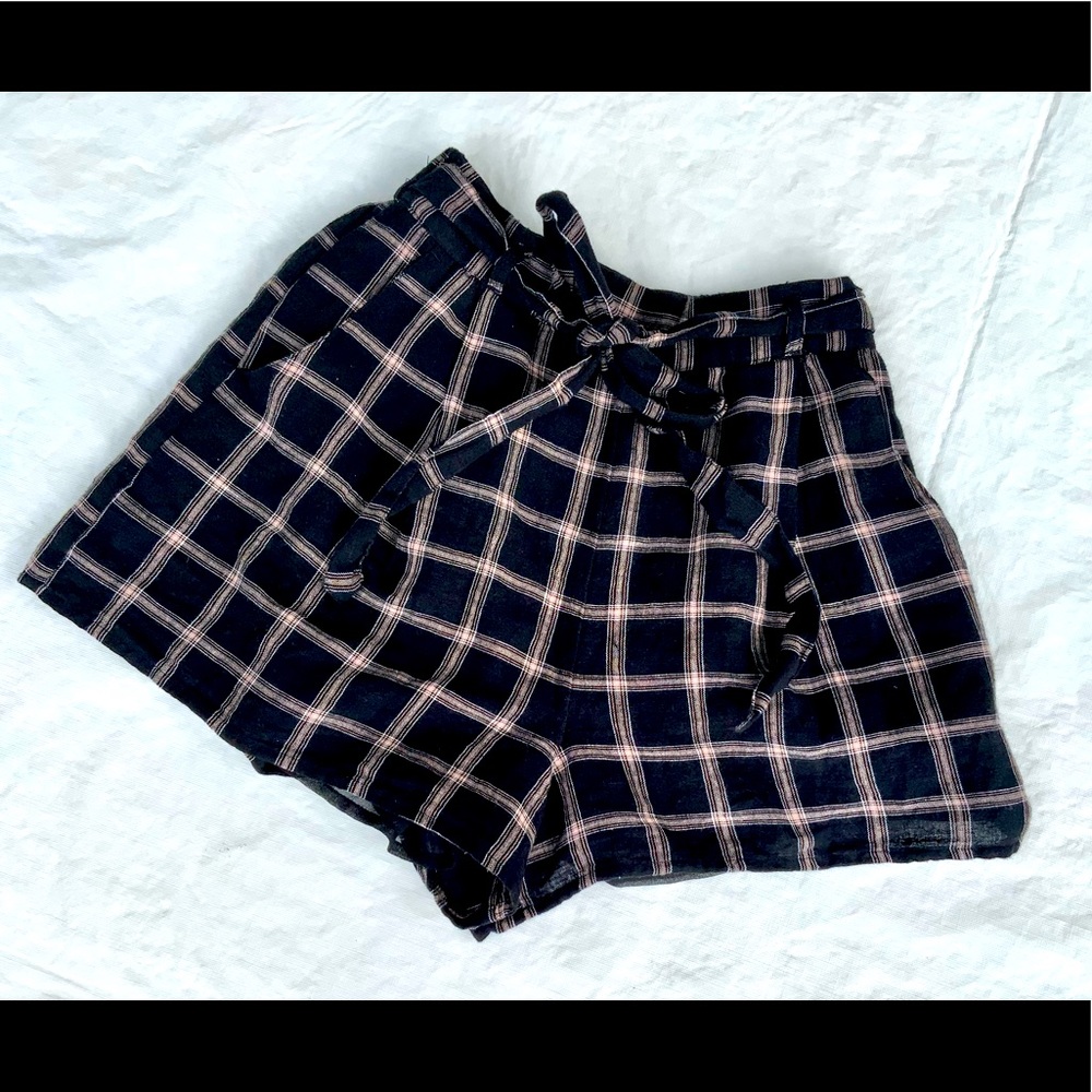 American Eagle Womens Boho Mom Shorts XS Paper Bag Black Plaid